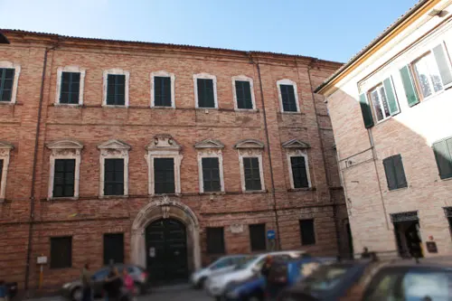 PALAZZO CECCARONI